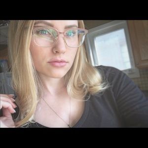 Meet your Posher, Brandy